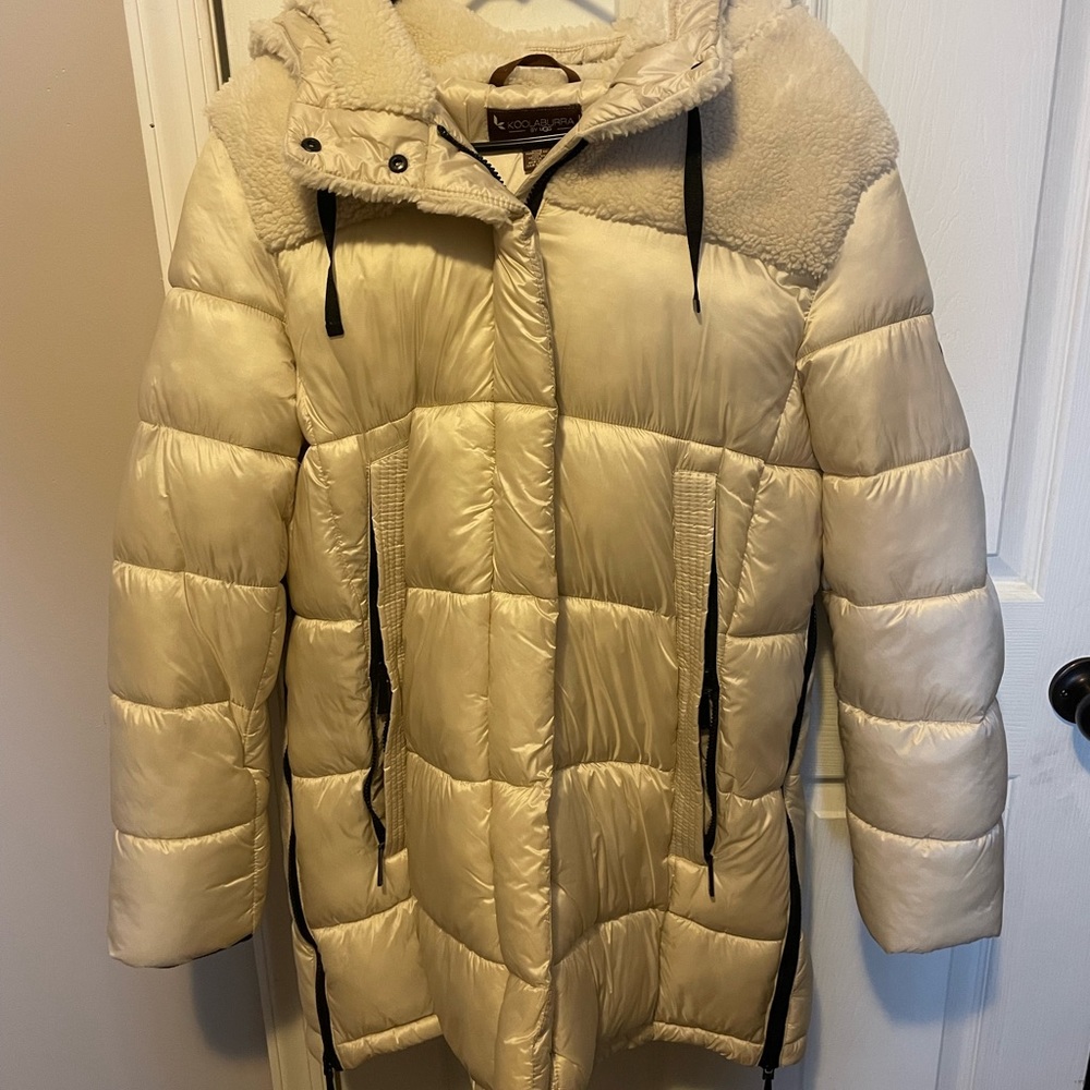 Women's Koolaburra by
UGG Hooded Light Beige
Mixed-Media Puffer
Jacket, Medium